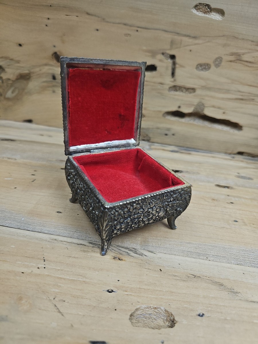 Antique Jewelry / Trinket Box Japan - Red Fabric Interior R937 | eBay
