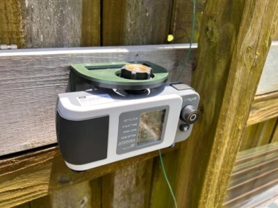 B-Hyve XD 4-Port Smart Schlauch Timer Halterung - Sichere Wandhalterung für Orbit