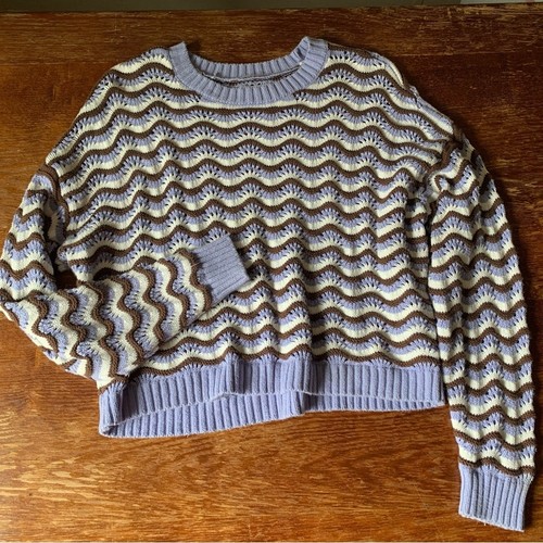 Hollister Wave Pattern Sweater in Brown white & Purple Color Long Sleeves Size M