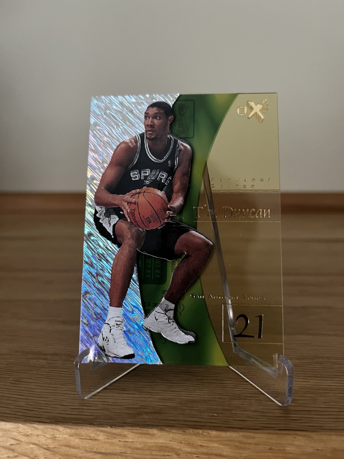 1997-98 EX2001 - Tim Duncan #75 (RC)