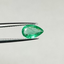 0.57 CT - Natural Zambian Emerald Unique Luster Green Gem Pear Shape - 9952