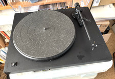 Project Debut PJ Turntable Ortofon OM Cartridge with built in Phono Stage