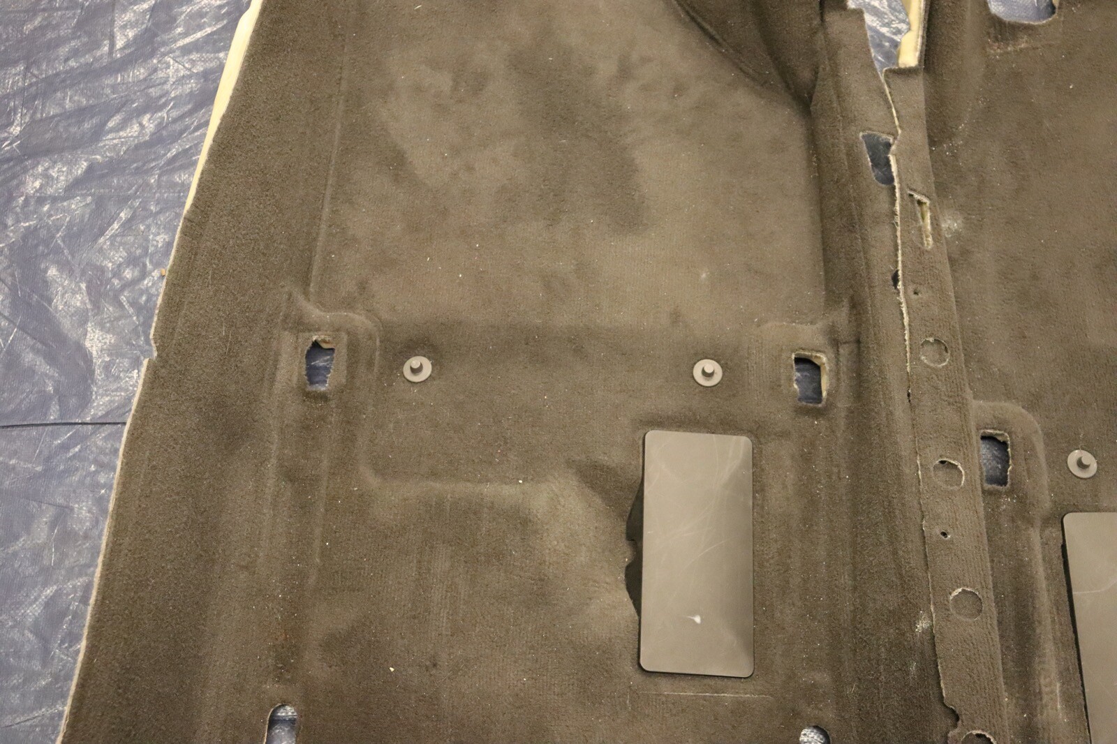 2012 AUDI R8 5.2 QUATTRO SPYDER V10 OEM BLACK INTERIOR FLOOR CARPET *TEAR* #1256