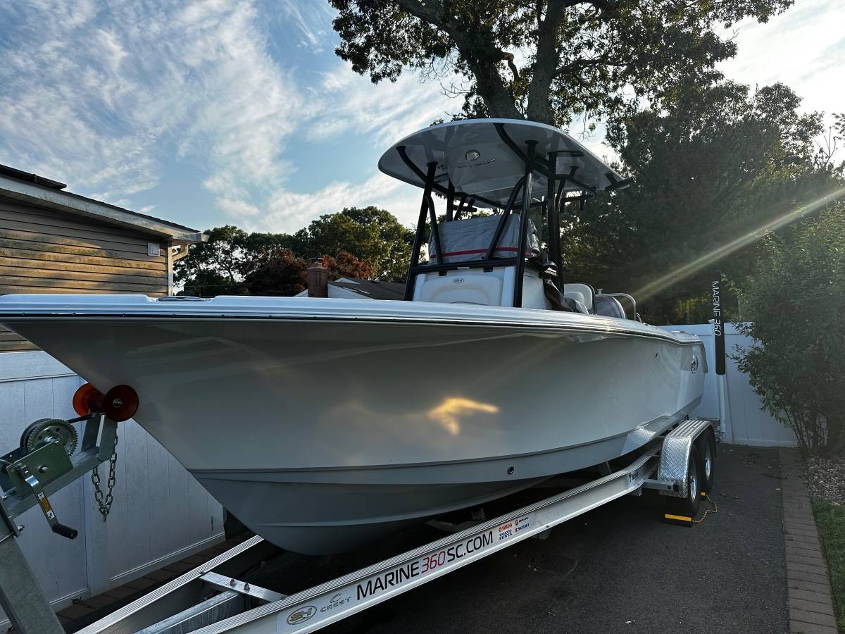 2024 Sea Hunt Ultra 234 Fishing Boat