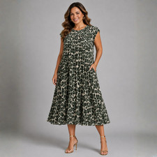 ROCKTHOSECURVES WOMENS Pleated Leopard Print Midi Dress with Pockets