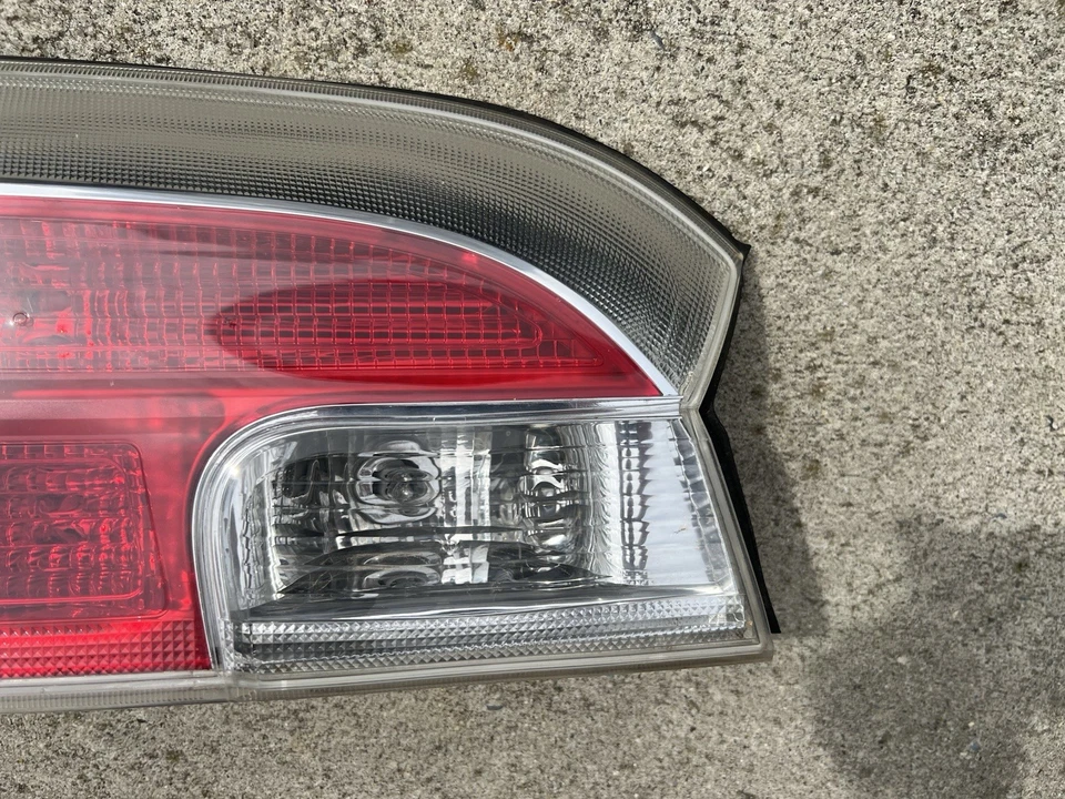 USED Genuine OEM Drivers Side Inner Tail Light for 2013-2017 GMC Terrain - Image 3 of 4