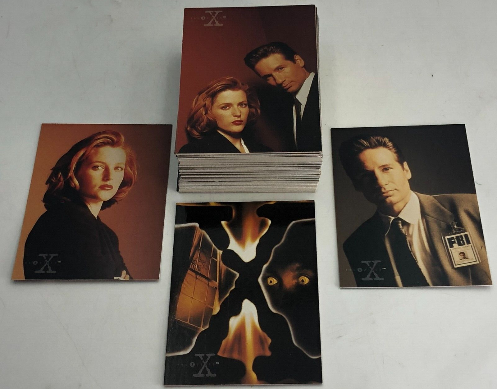 The X-Files Series 3 TV Series 1996 Topps Trading Card Complete Set #1-72