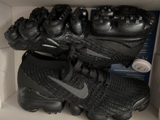 size 5 black vapormax