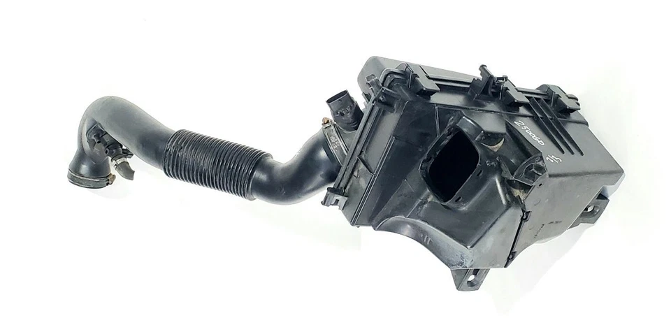 2001 2002 2003 Volvo S60 OEM Turbo Air Cleaner With Tube and Duct Tube 8649673 - Image 3 of 4