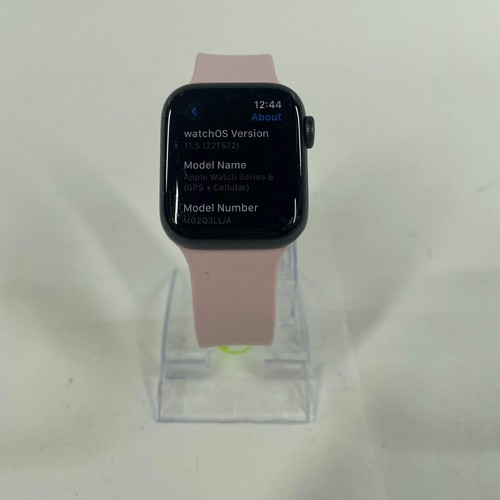 Unlocked Apple Watch Series 6 40MM Black Aluminum Pink Sport Band - Zdjęcie 3 z 7