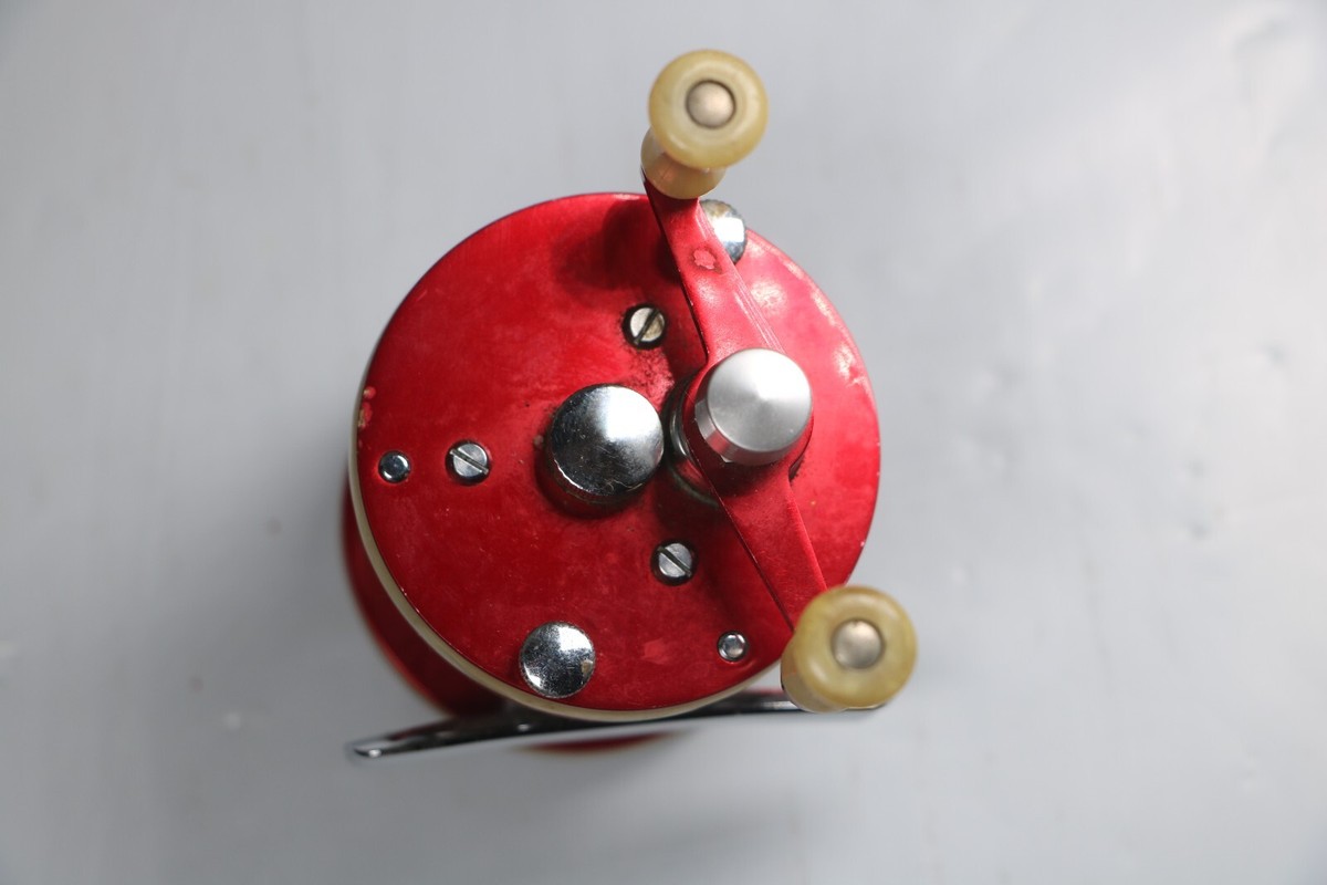 Vintage 4 Screw Abu 2600 Ambassadeur Red Bait Casting Level Wind