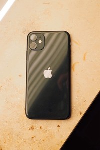 Apple iPhone 11 Smartphone, Schwarz, 64 GB, ohne Simlock