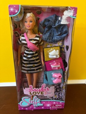 New Simba Toys Steffi Love Sneaker Love Fashion Doll & Outfit Accessory Set