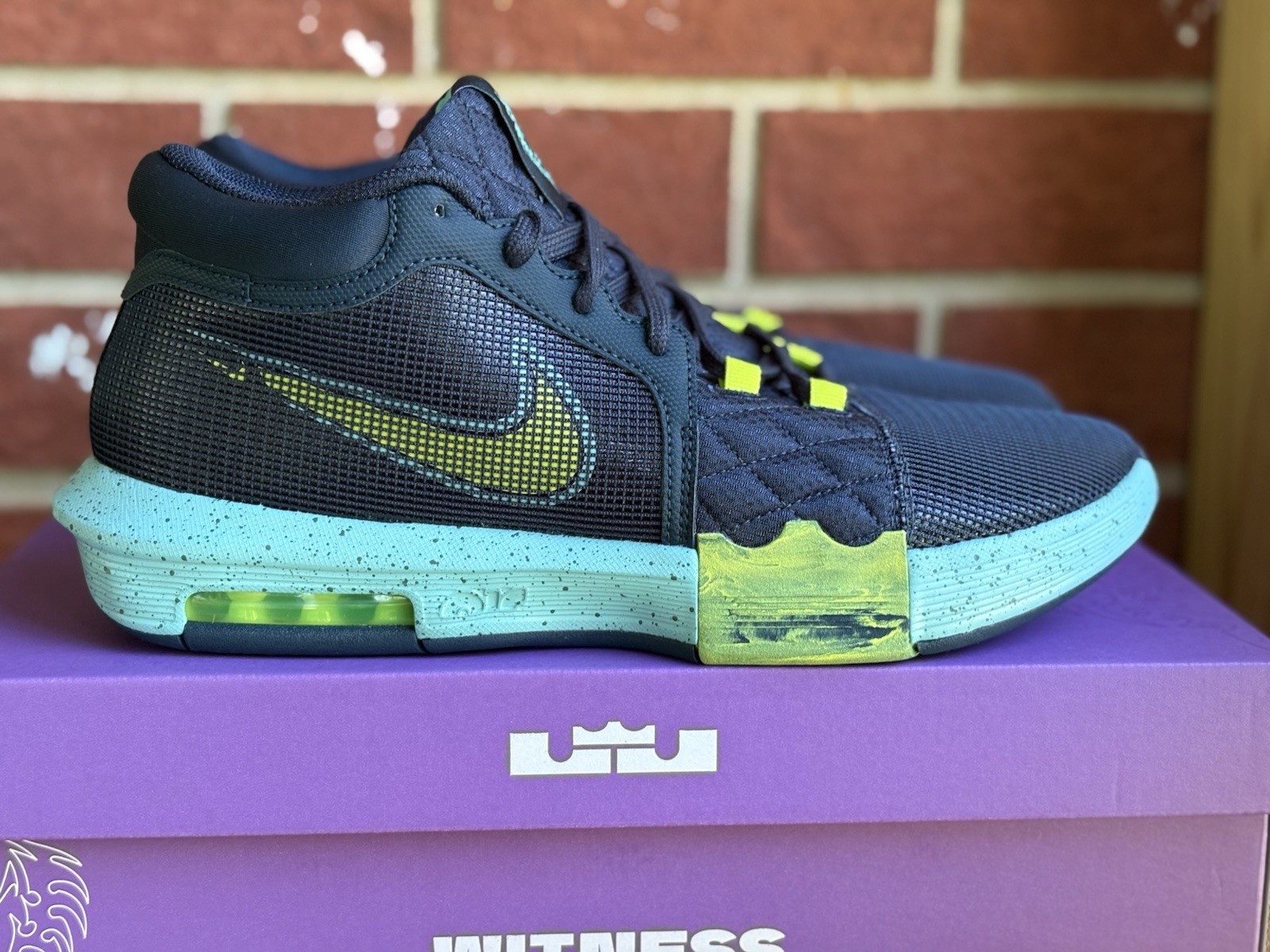 Nike Lebron Witness 8 Navy Blue Cyber Green Mens New Basketball Sneakers