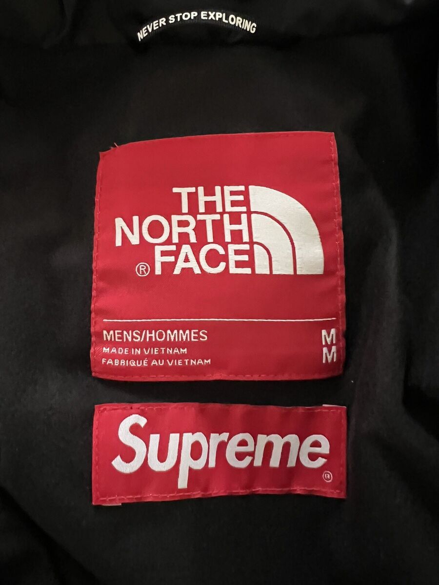 Supreme X The North Face Studded Mountain Light Jacket Supreme X The North Face Studded Mountain Light Jacket