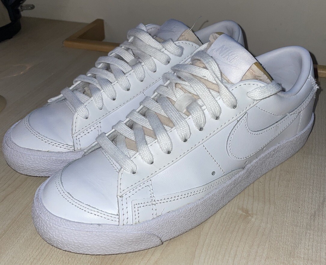 nike blazer low size 5