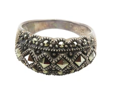 925 Sterling Silver  Vintage Marcasite Dark Tone Dome Band Ring Sz 7  RG11890