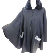Le Moda Fleece Faux Fur Trim Cape Wrap Poncho One Size Black Embroidered Pockets