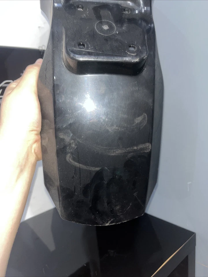 PANEL GUARDABARROS DELANTERO SUZUKI DR125 DR 125 24H00 53111-24H00 GUARDABARROS Foto 3 de 4