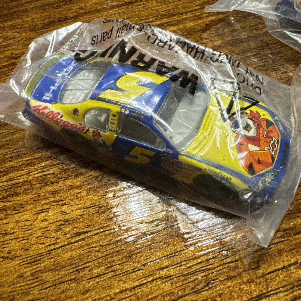 Vintage Kellogg's #5 Tony the Tiger Race Car COLLECTIBLE Diecast 1/64 New