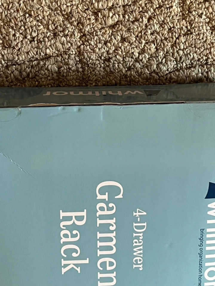 Perchero Whitmor con ruedas de bloqueo de 4 cajones, gris paloma Foto 4 de 4