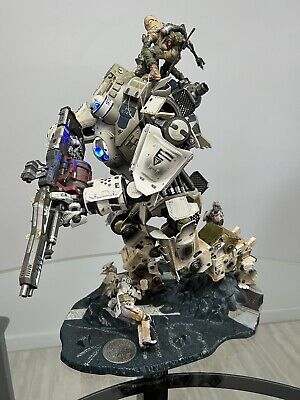 Titanfall Collector's Edition Statue - Limited Edition w Titanfall Collector's Edition Statue - Limited Edition w