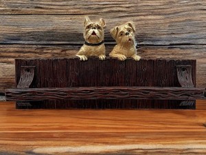 VINTAGE KING NEW YORK, Decorative  Fence Dogs,  BRUSH SET , Tie, Towel HOLDER