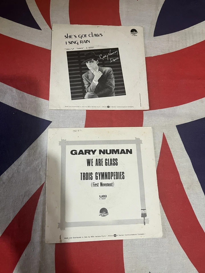Gary Numan 7” Italian import x 2 We are Glass WEA K 18261/Shes got Claws K 18835 - Image 2 of 3