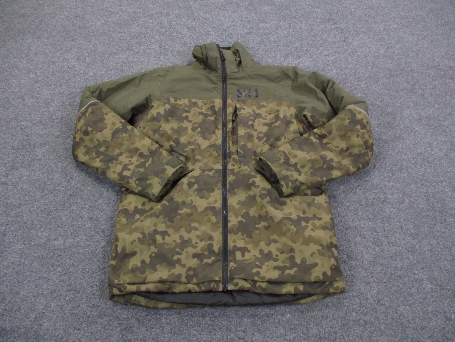 Helly Hansen Jacket Boys L 14 Camo Puffer Tech Performance Outdoors Hunting