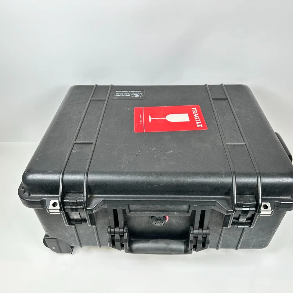 Pelican 1560 Hard Shell Case w/ Foam Inserts Extended Handle and Wheels - Image 3 of 4