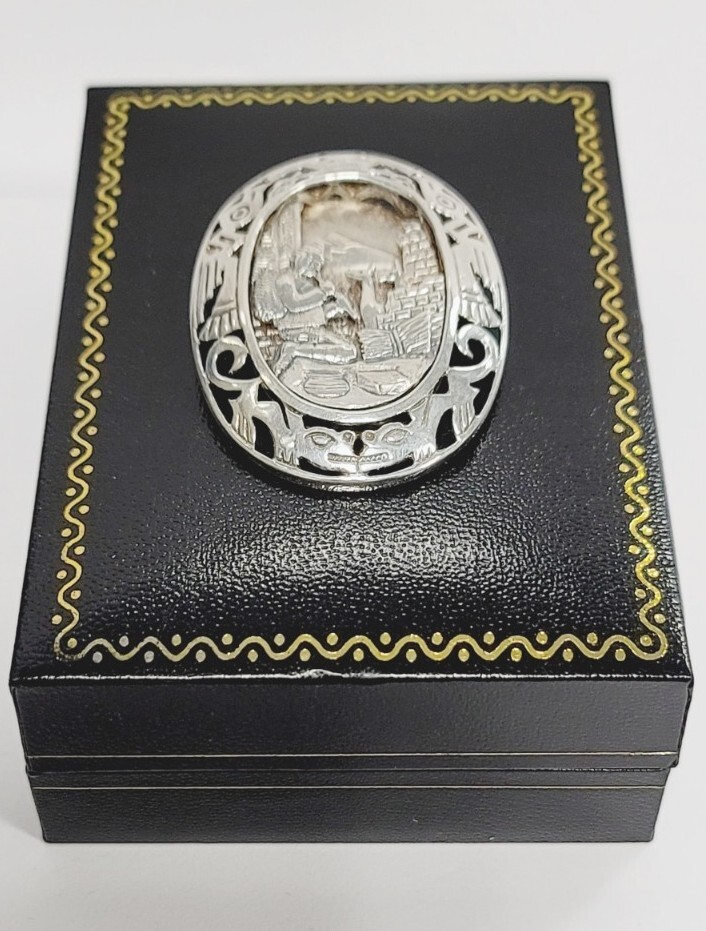 Estate Vintage Sterling Peruvian Flute Player Llama Brooch Pin Pendant Hand Made