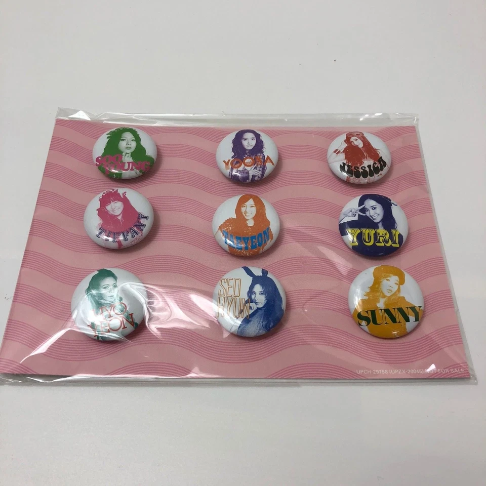 SNSD Girls' Generation LOVE & PEACE JAPAN CD+Blu-ray+GOODS - Image 4 of 4