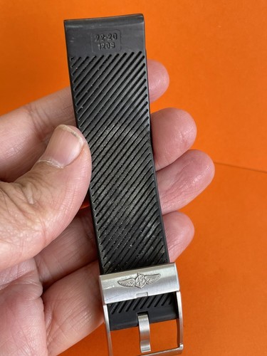 Authentic Swiss BREITLING Rubber Caoutchouc And Buckle Watches Black Color R1