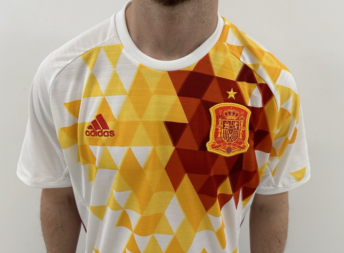 Maillot d'entraînement Espagne Coupe du Monde 2018 – Vintage Football Area