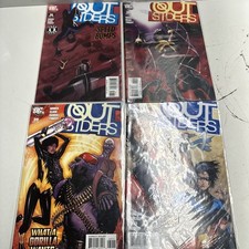 DC Comics Outsiders Comic Book Lot. 8 Total Comics. 