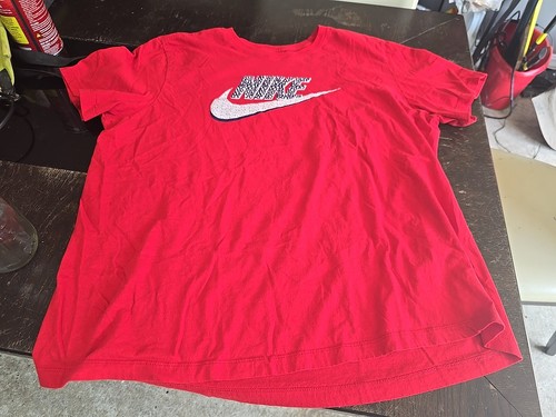 Nike Shirt Mens XXL Red Short Sleeve Cotton Graphic Logo