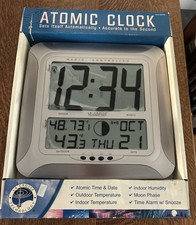 Reloj atómico de pared o independiente La Crosse Technology artículo # 806788