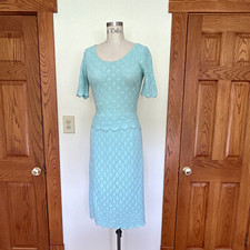 Vtg 1970s Womens lace knit robin eggs blue 2 Piece Skirt Short Sleeve Top Set M