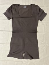 OQQ Women's Brown Short Sleeve One Piece Bodysuit, L Regular, Stretch