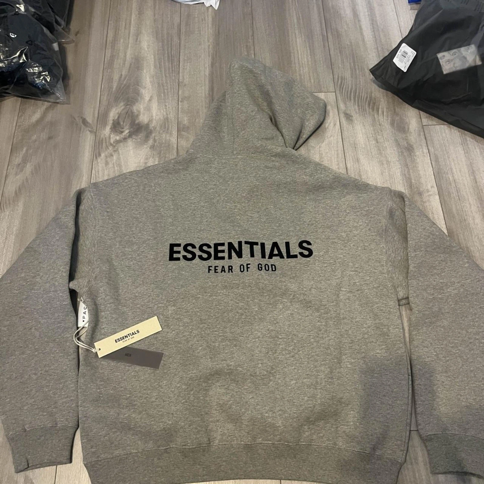 FEAR OF GOD Xs essentials paura di Dio