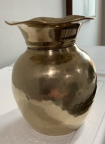 Vtg Solid Hammered Brass Bowl Planter Vase Wavy Edge 5 7/8” H 5” W Made India - Picture 4 of 7