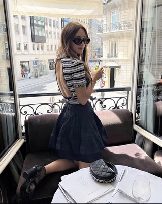 chanel black and white crop top small