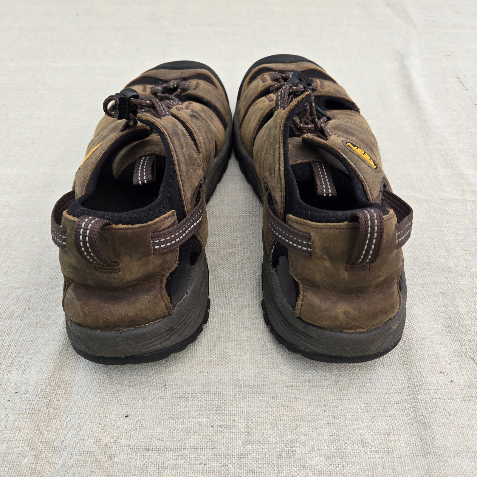 Sandali Keen punta chiusa uomo 9 Targhee III 3 zaino trekking trail 1022427