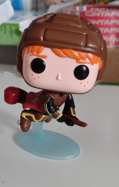Harry Potter Funko Pop Quidditch. Ron Weasley. Ed. Limitada Kinder Sorpresa