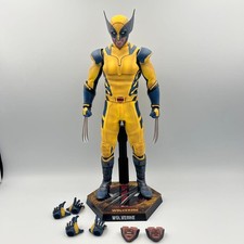 Hot Toys Wolverine Deadpool 1/6 Figure, Movie Collectible, Used