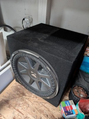 2016 Kicker CompVX 15'' Subwoofer 2000W + Soundstream 1000W Mono Amp & Box