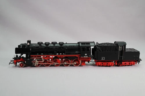ZD361 MARKLIN 3084 HO Train 1/87 1:87 Steam Locomotive DB 050082-7 + Tender