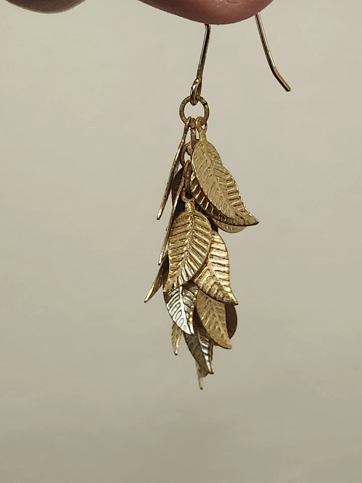 PENDIENTES COLGANTES LIGEROS HOJA ORO ANTHROPOLOGIE De colección Foto 3 de 3