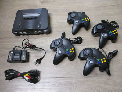 Nintendo 64 N64 Konsole komplett mit 4x Controller Schwarz