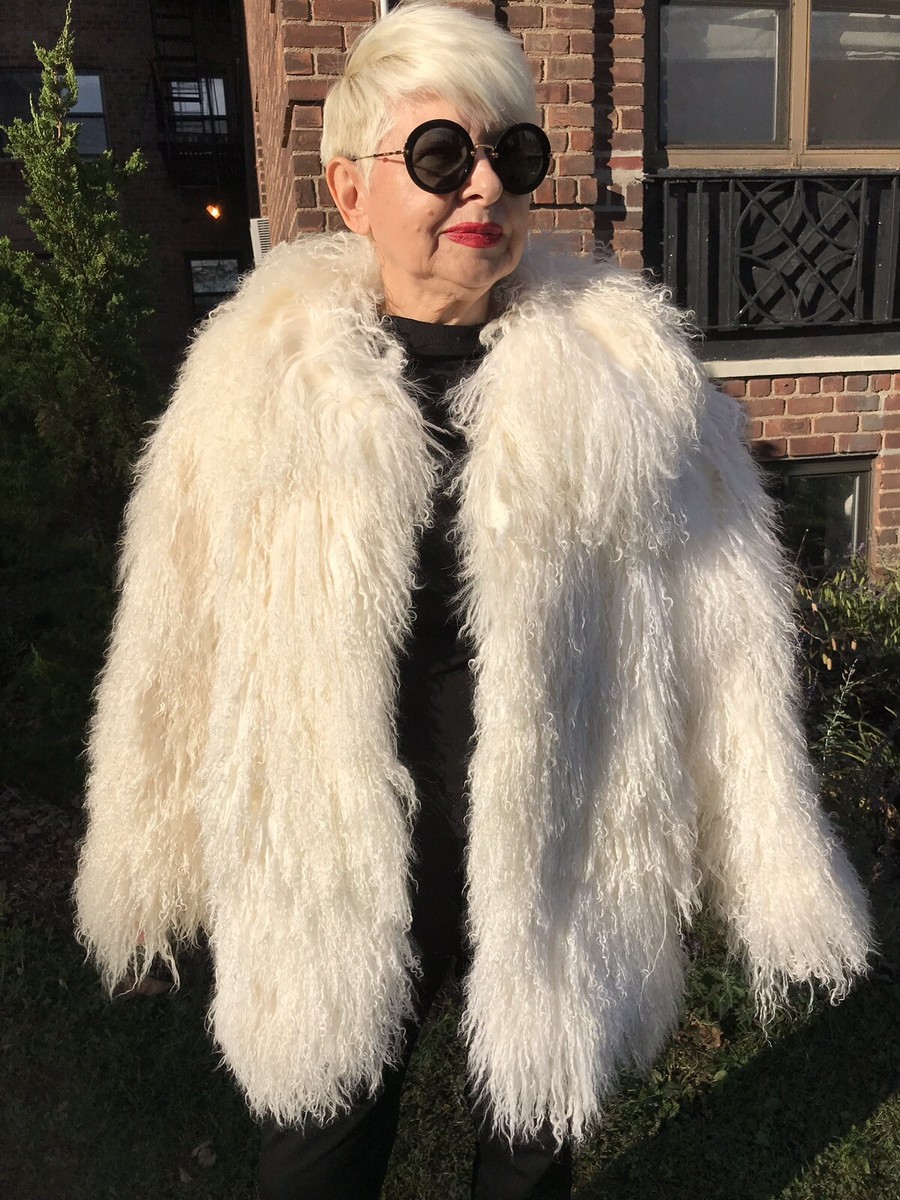FAB! 90's Real Mongolian Lamb Curly Fur Off-white Coat FAB! 90's Real Mongolian Lamb Curly Fur Off-white Coat